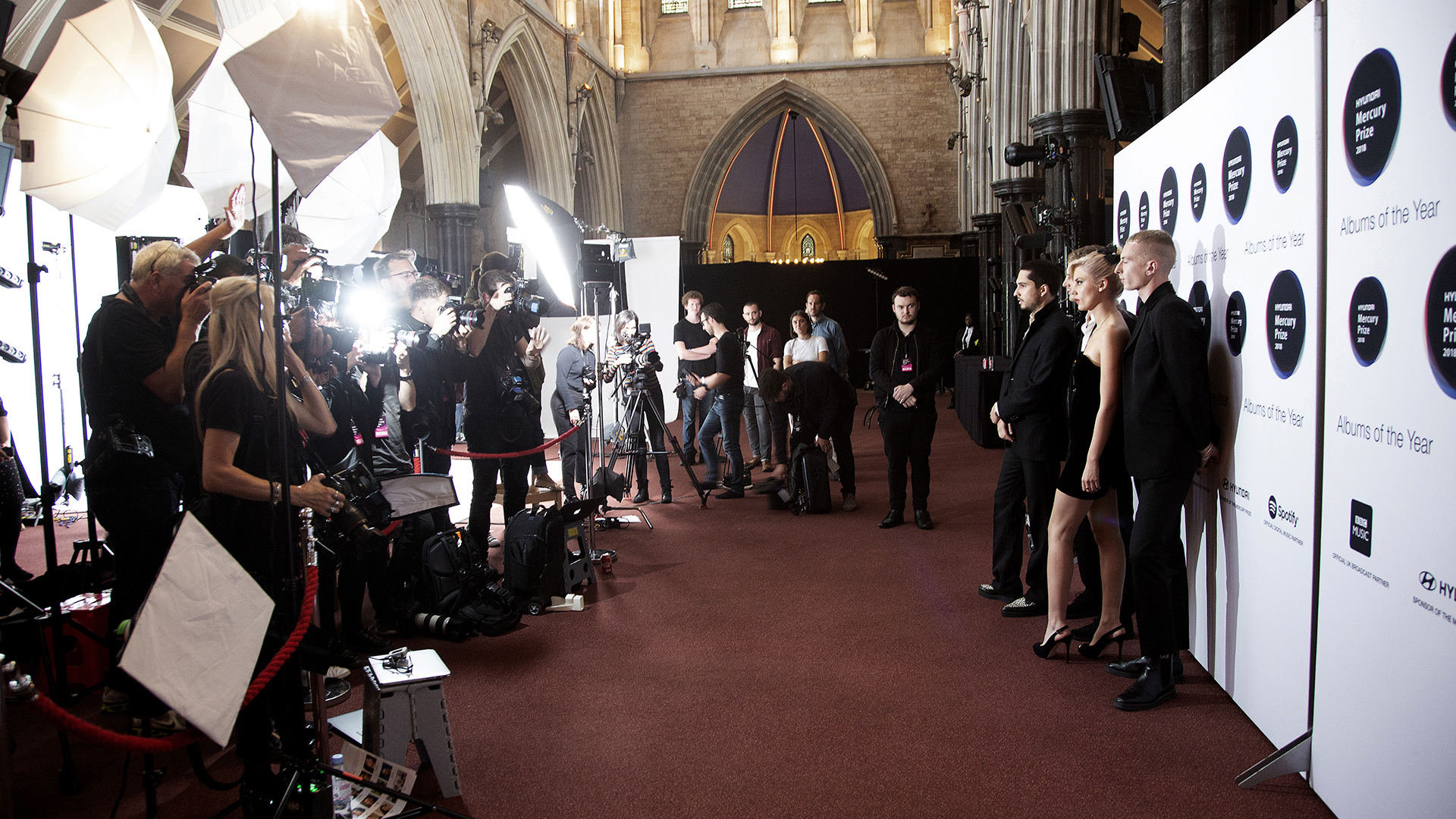 A wall of lights on the red carpet