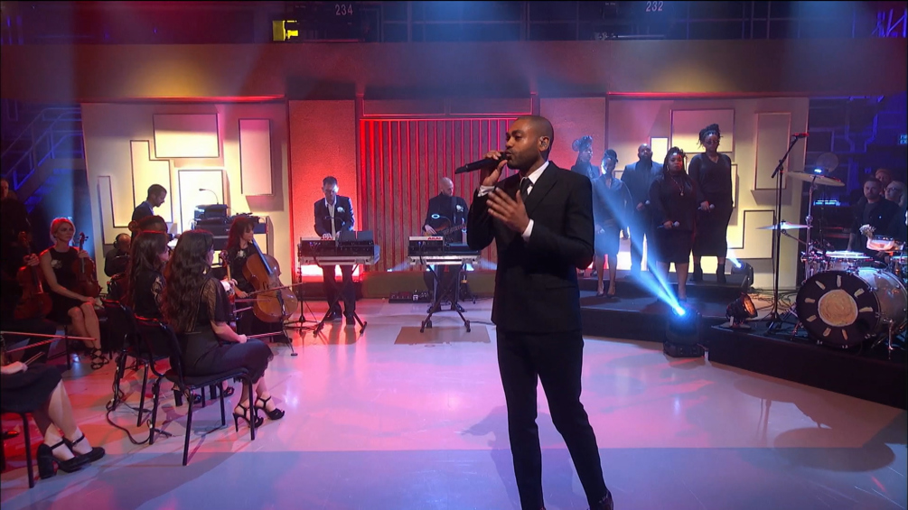 Kano performing Trouble (1)