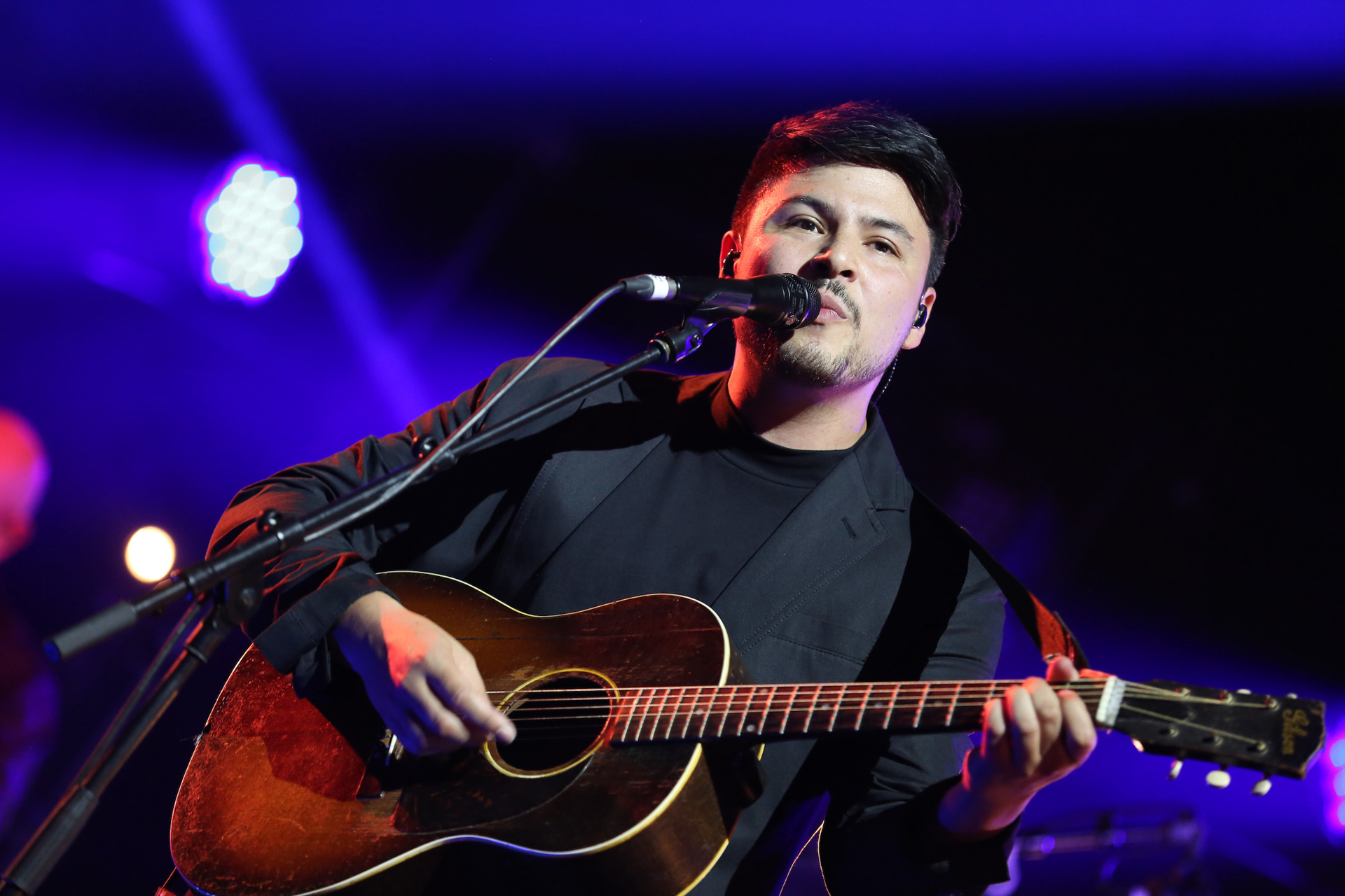 Jamie Woon makes some time for us at the Eventim Apollo. 